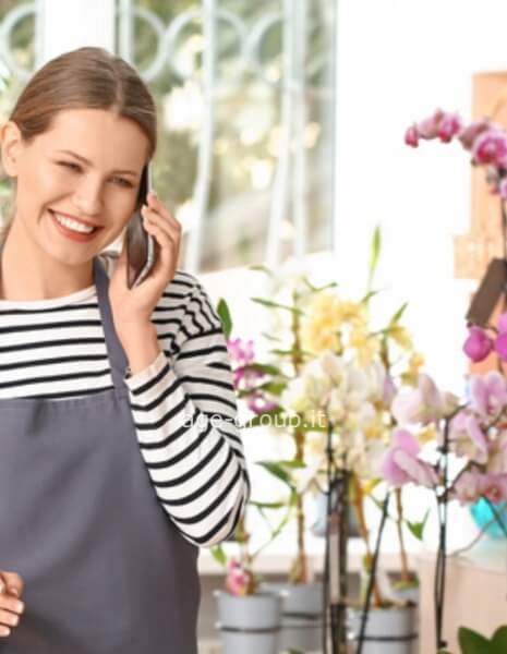 Chiama per creare la tua composizione o bouquet 