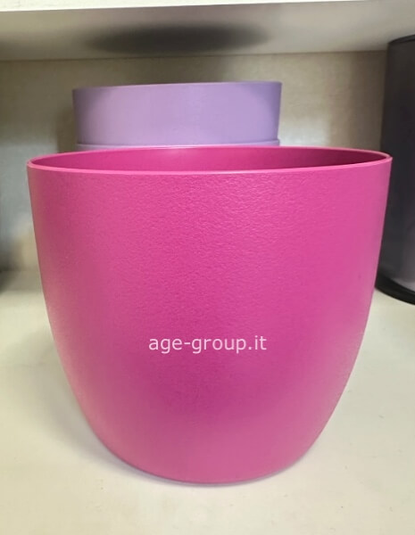 Vaso colorato di plastica 