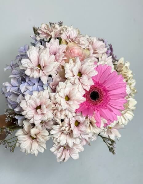 Bouquet rose gerbere ortensie e margherite